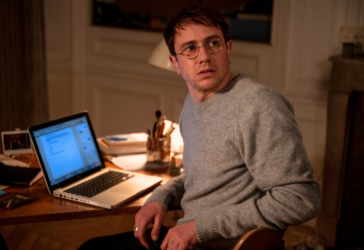 Écrire coûte que coûte : immersion dans le métier d’écrivain avec "À pied d’œuvre"