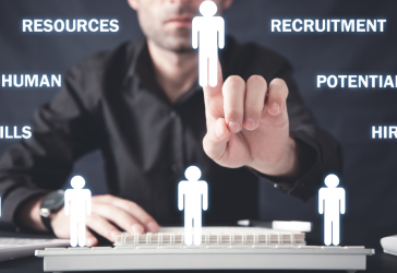 Métiers en pénurie de main-d’œuvre : les secteurs qui recrutent en 2026