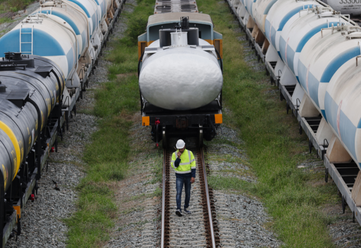 Opérateur Ferroviaire : Entre Passion de la Conduite et Vie de Communauté