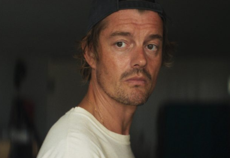 "Islands" : Le coach sportif entre sueur, passion et rédemption