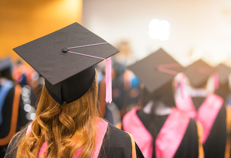 10 métiers qui recrutent sans le bac en 2025