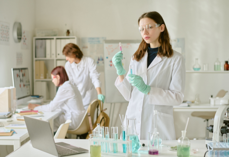 Interdisciplinarité : comment elle transforme les métiers de la recherche scientifique